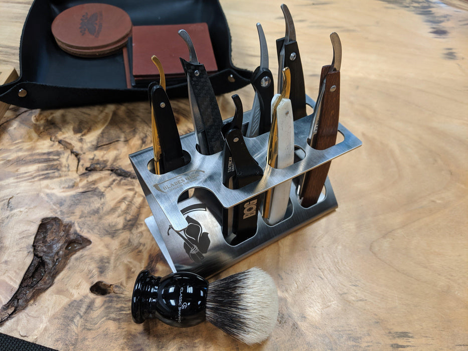 The Blades Grim - 7 Razor And a Brush - Z Stand
