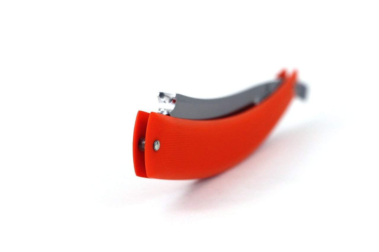 Click or scroll to zoom