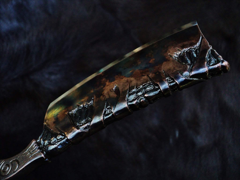 Dylan Farnham Custom Straight Razor - With Skeletal Sculpted Spine-